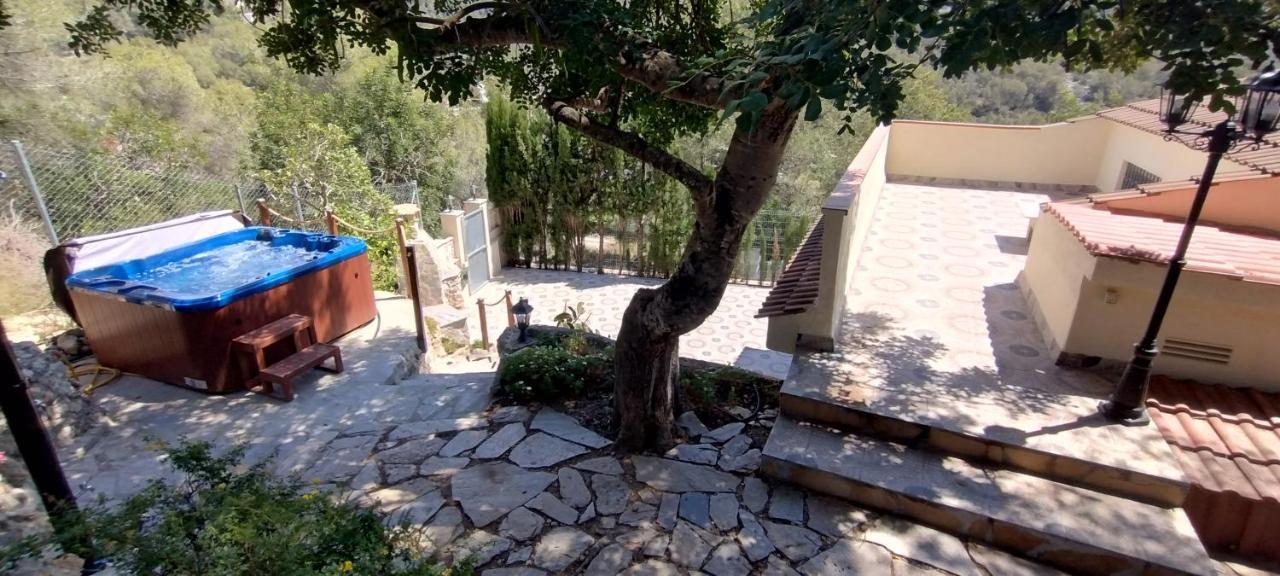 Villa Silom House Sant Pere De Ribes Exterior foto