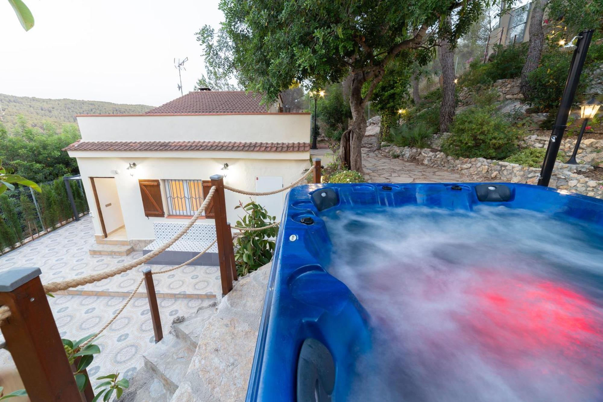 Villa Silom House Sant Pere De Ribes Exterior foto