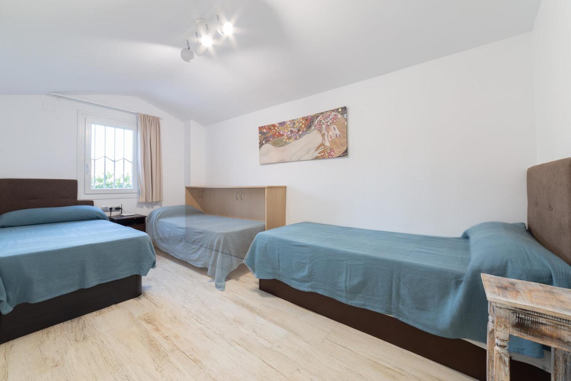 Villa Silom House Sant Pere De Ribes Exterior foto